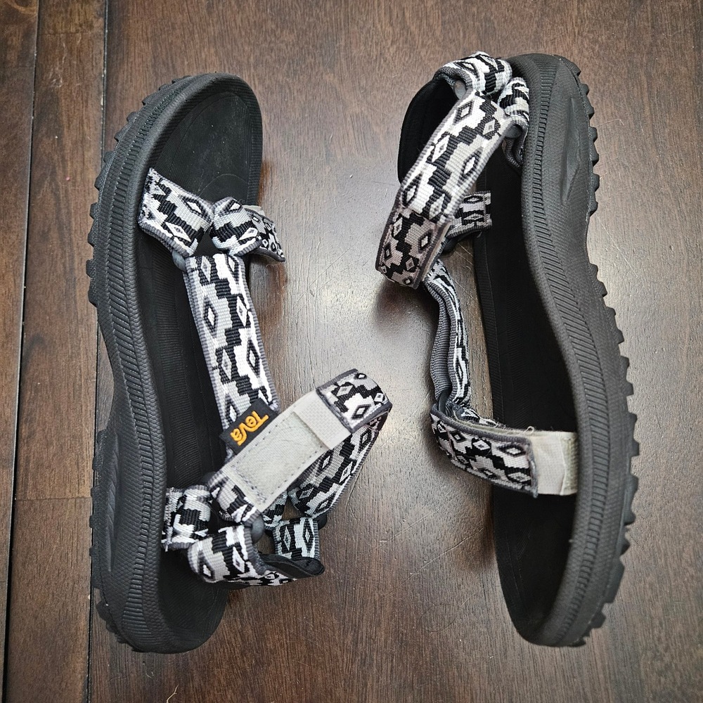 Teva Hurricane XLT2 Sandals Womens 8 Black White Geometric Sport Hiking Strappy